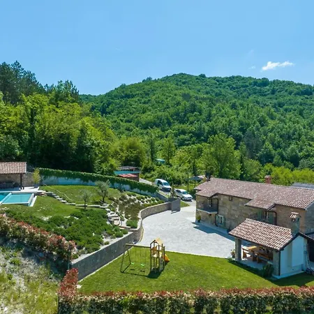 Palazza וילה פאזין